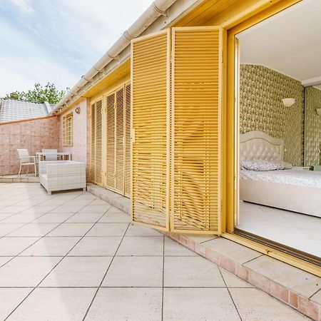Deribasivska Cozy 4-Room Apartment Oldenburg Bagian luar foto