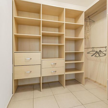 Deribasivska Cozy 4-Room Apartment Oldenburg Bagian luar foto