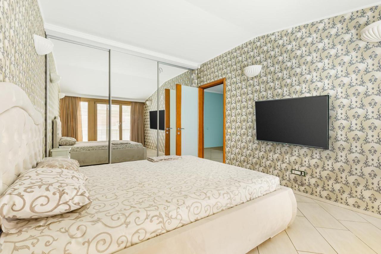 Deribasivska Cozy 4-Room Apartment Oldenburg Bagian luar foto