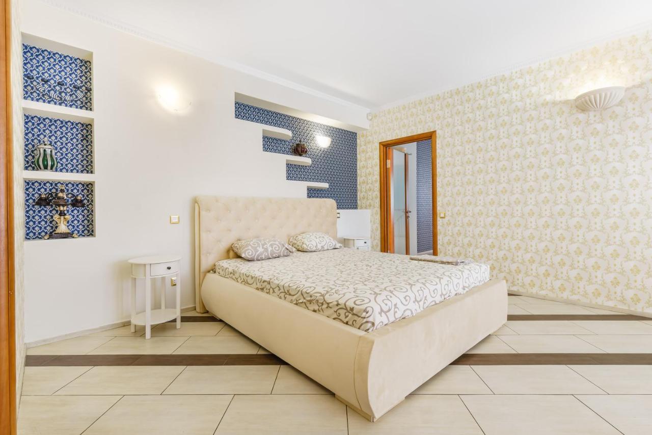 Deribasivska Cozy 4-Room Apartment Oldenburg Bagian luar foto